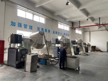 多台雙錐回轉幹燥機-化纖行（háng）業客戶使用現場